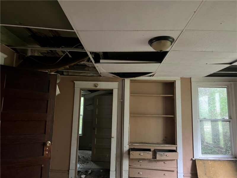 705 Court St — photo 4