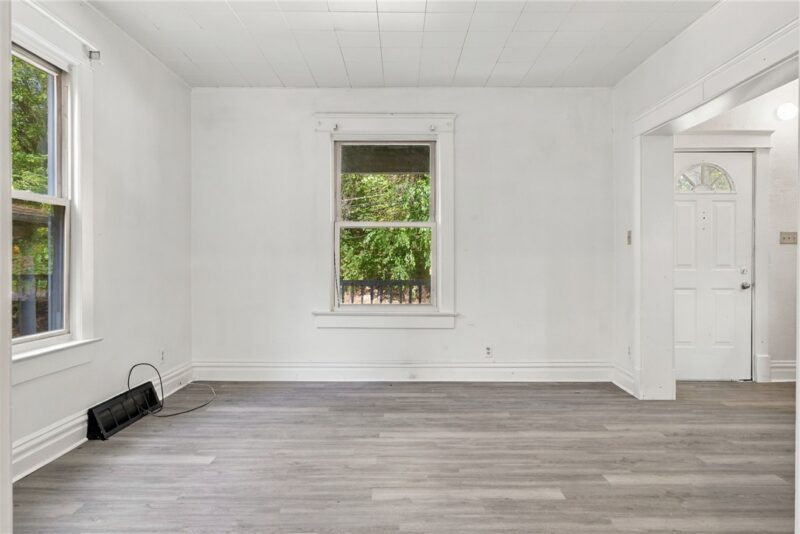 510 E REYNOLDS STREET — photo 4