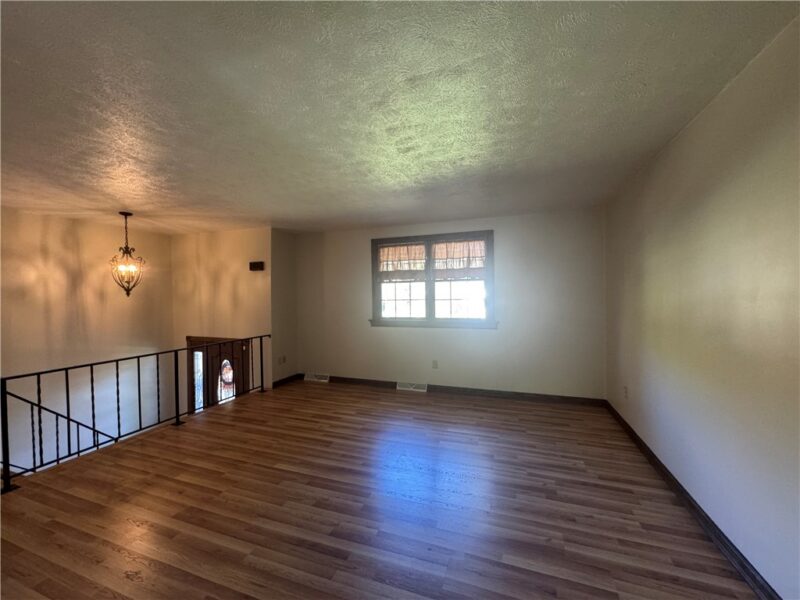 598 Upper Middletown Rd — photo 4