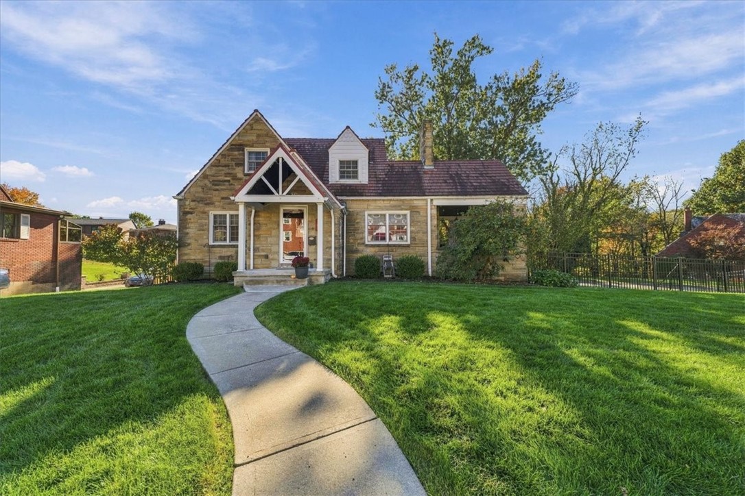 204 Jackson Cir — photo 1