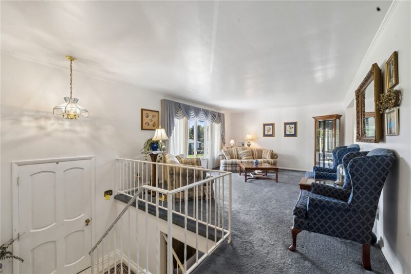 415 JAMIE DRIVE — photo 2
