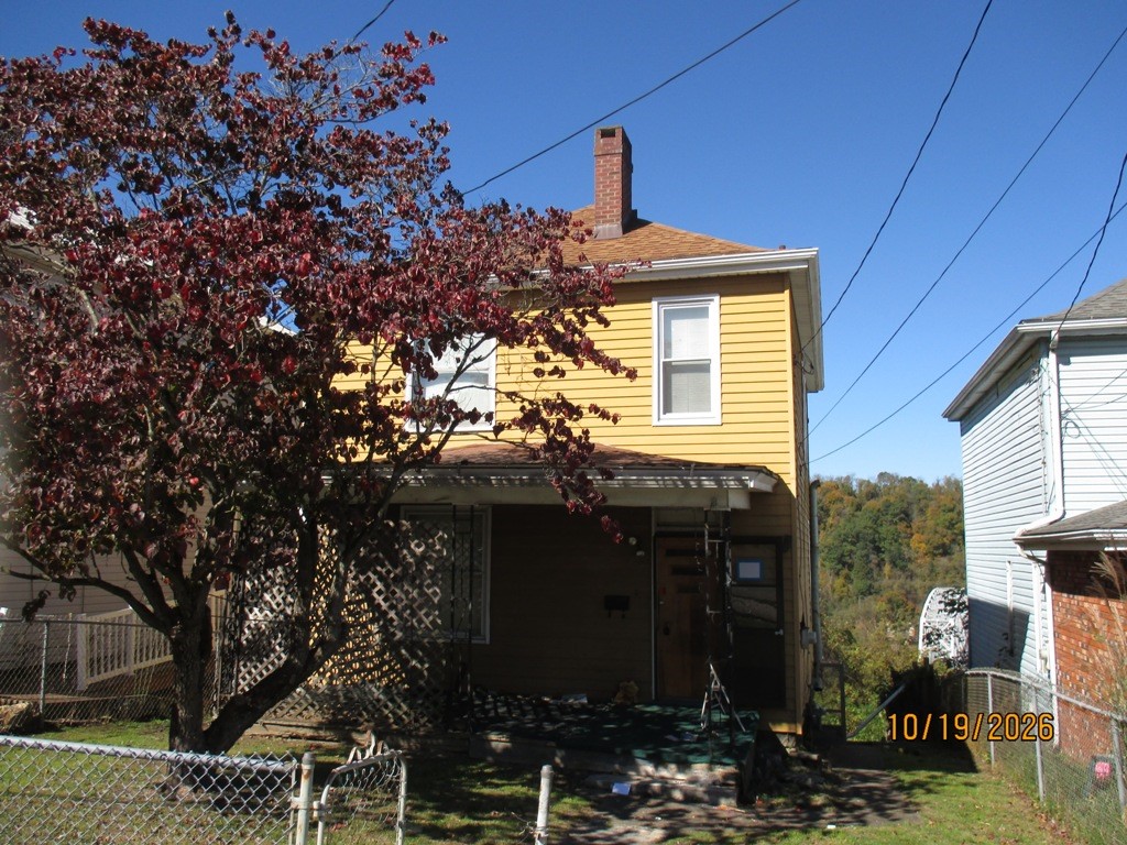 236 Cadwallader St — photo 1
