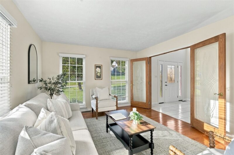 1747 Scarlett Drive — photo 4