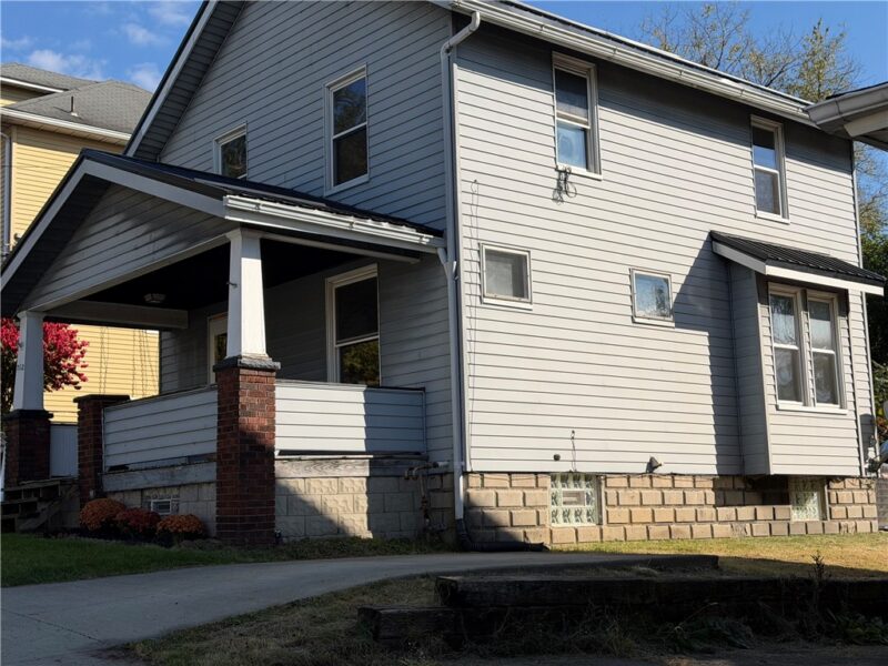 712 E Long Avenue — photo 2