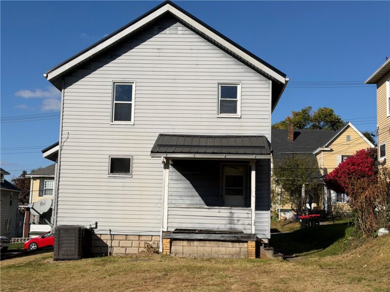 712 E Long Avenue — photo 5