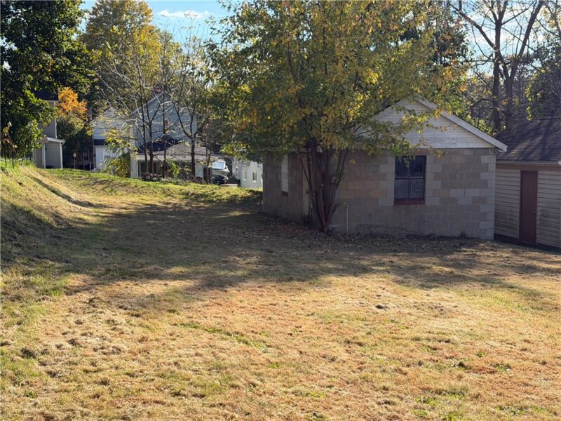 712 E Long Avenue — photo 7