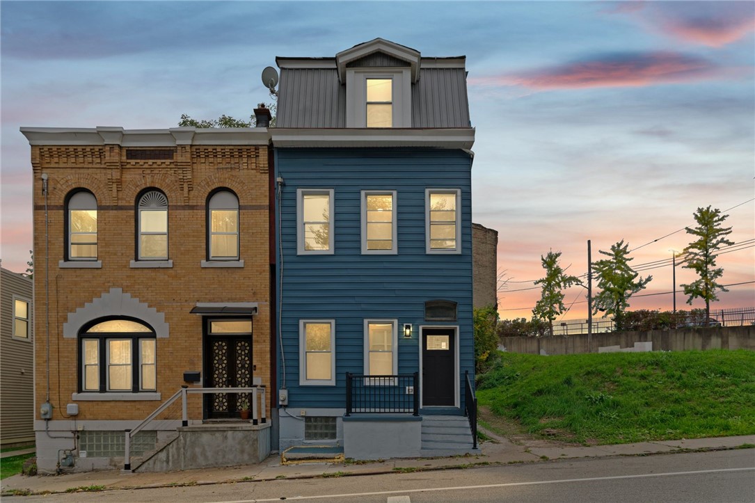 327 Dinwiddie St — photo 1