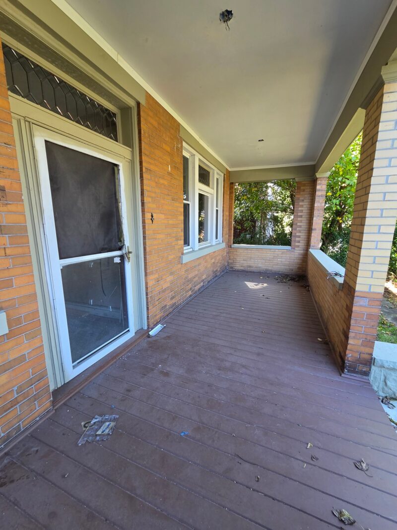 710 Franklin STREET — photo 2