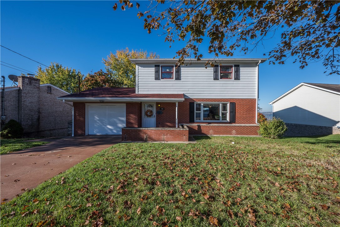 140 Victoria Dr — photo 1