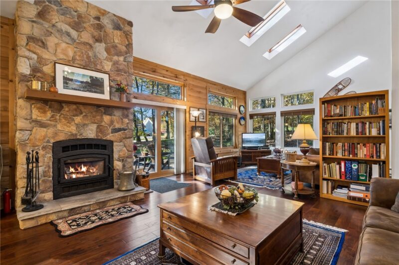 1590 Snowfield Terrace — photo 3