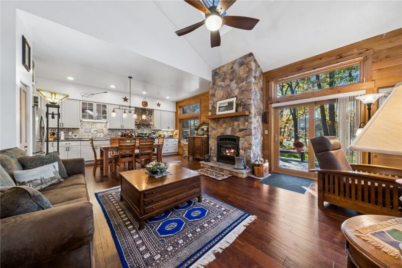 1590 Snowfield Terrace — photo 4
