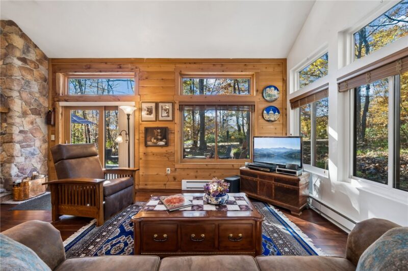 1590 Snowfield Terrace — photo 7
