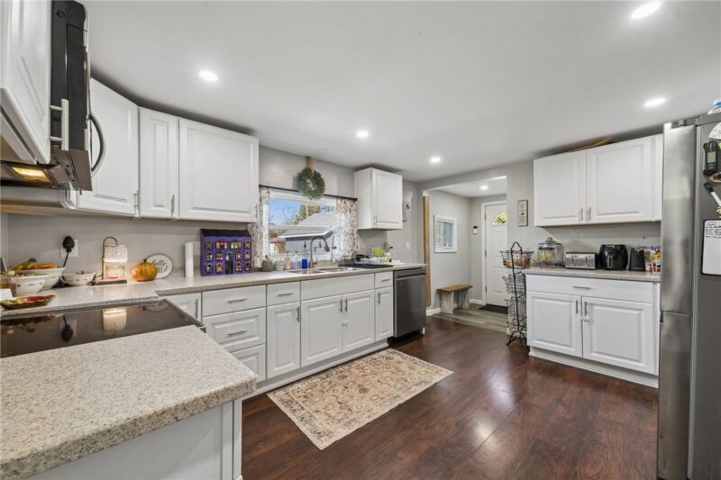245 Hill Street — photo 7