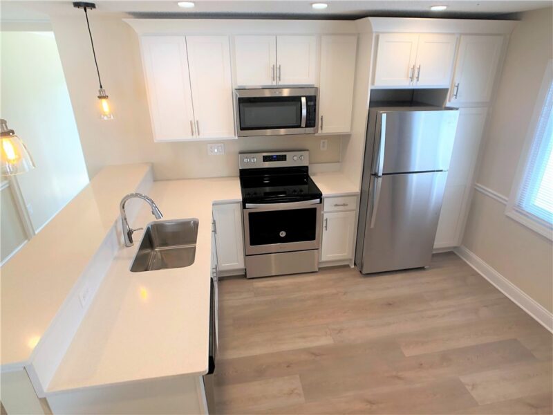 433 AUGUSTA ST — photo 8