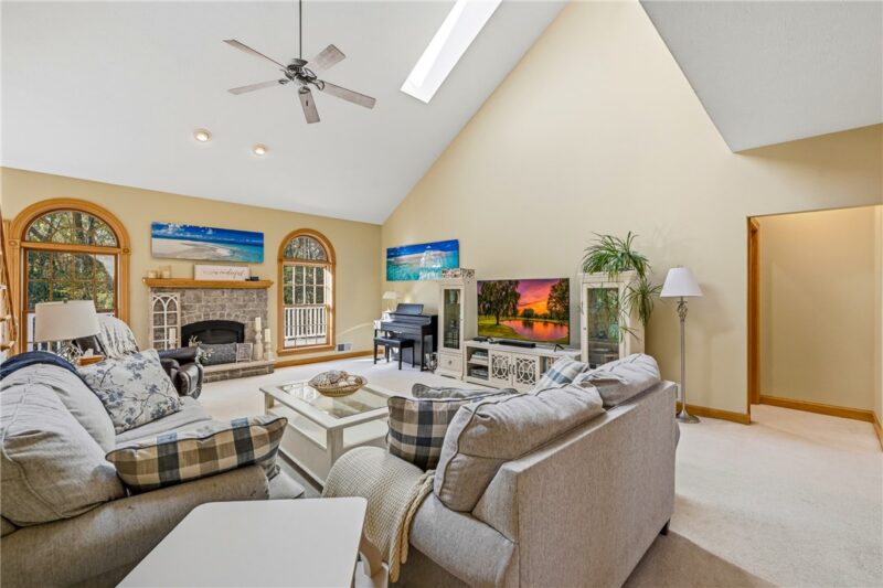 2 Shady Oak Ln — photo 7