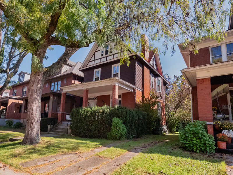 128 Emerson AVENUE — photo 2