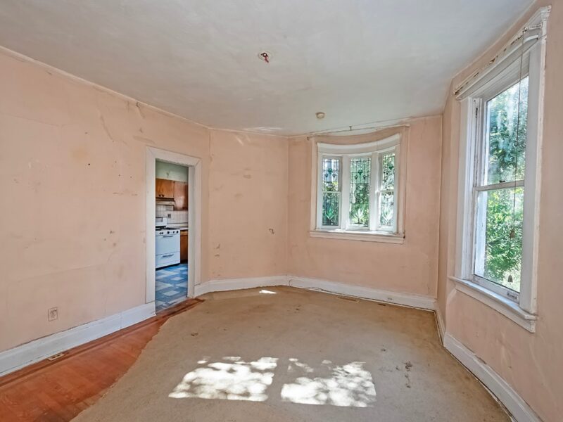 128 Emerson AVENUE — photo 8