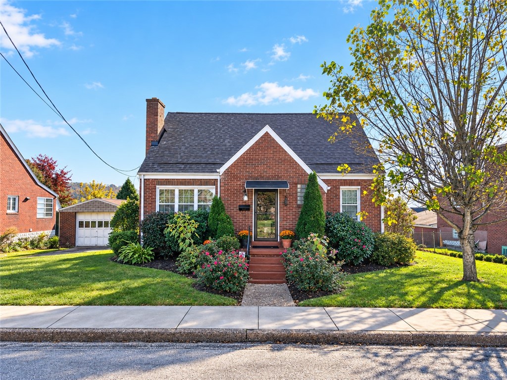 222 S. Allen Ave. — photo 1