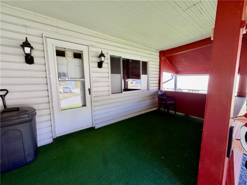 206 Ridge Blvd — photo 2