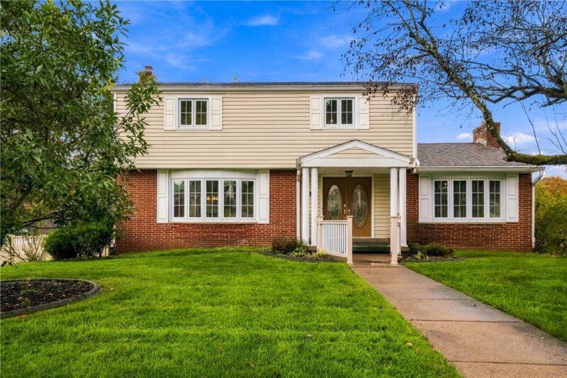 3700 Gleneagle Dr — photo 2