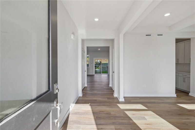 1004 Blueberry Drive — photo 4