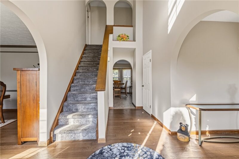 3141 Westwind Dr — photo 2
