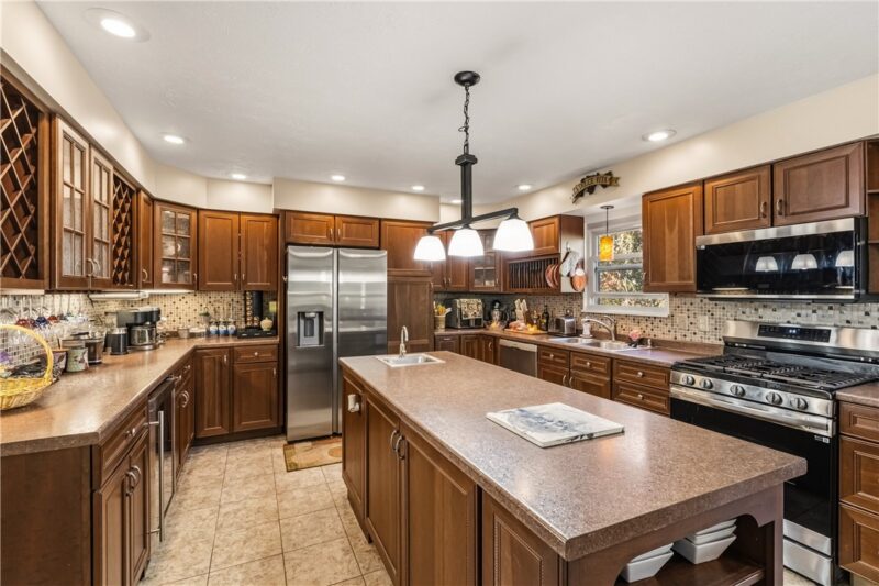 3141 Westwind Dr — photo 6