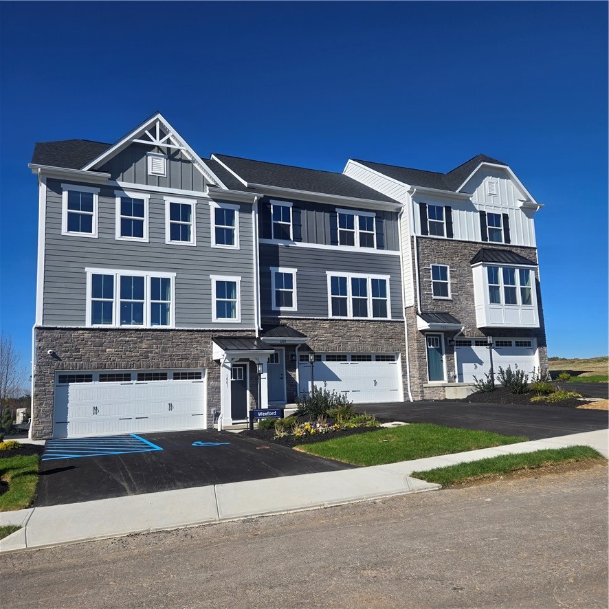 1001 Vista Court — photo 1