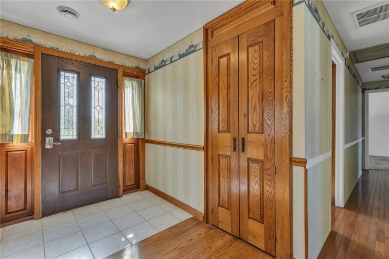 2610 Tuscarawas Rd — photo 5