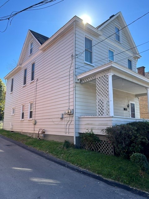 1223 Holmes St — photo 2