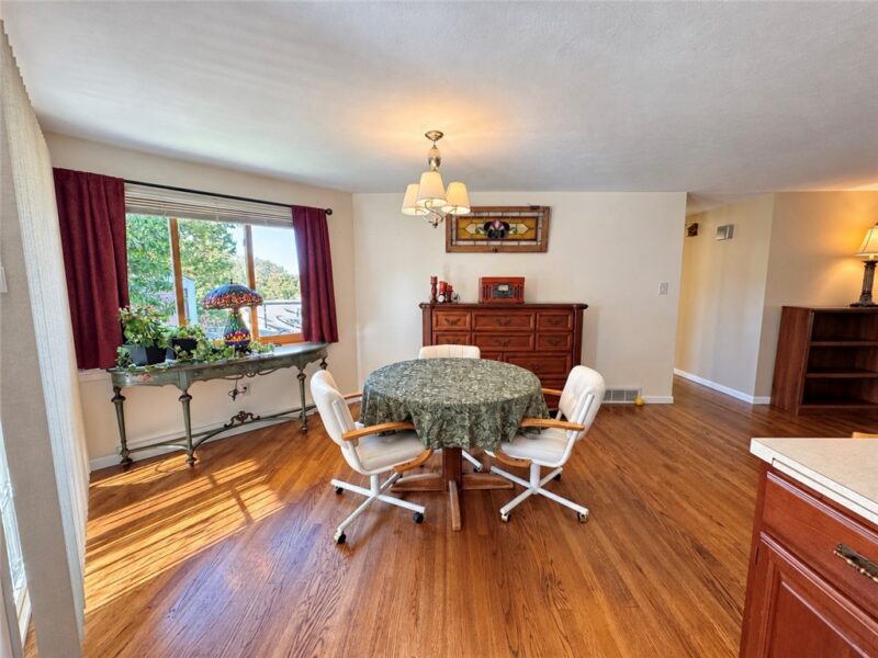 139 Lipinwood Dr — photo 6