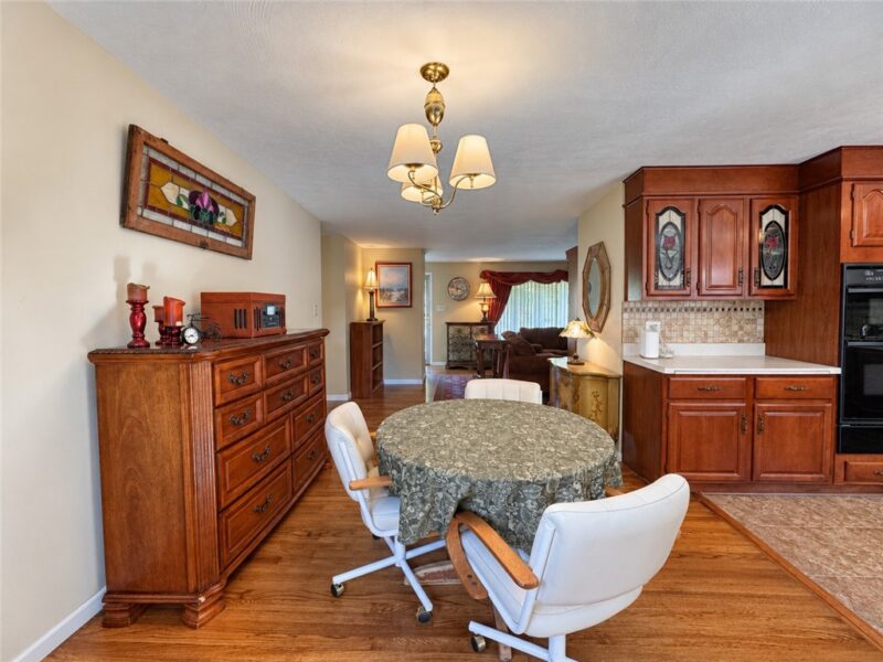 139 Lipinwood Dr — photo 7