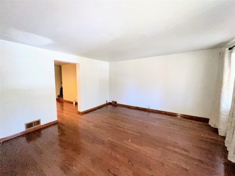 198 Adelaide Avenue — photo 5