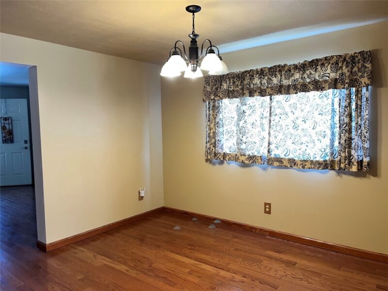 198 Adelaide Avenue — photo 8