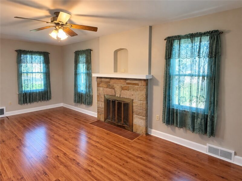 3302 Harding Ave — photo 5