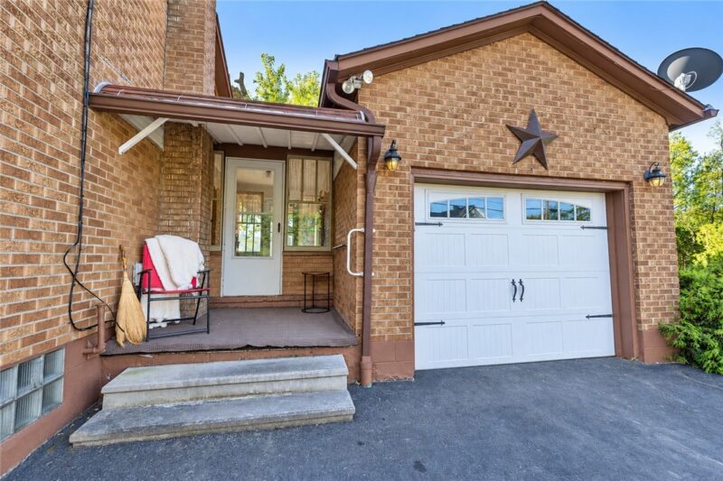 1152 Frankstown Rd — photo 2