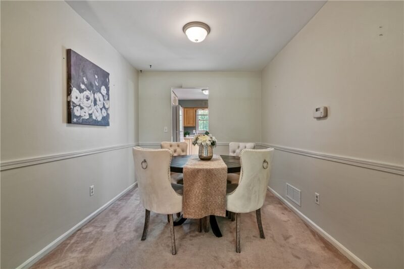1818 Foxcroft Ln 805 — photo 6