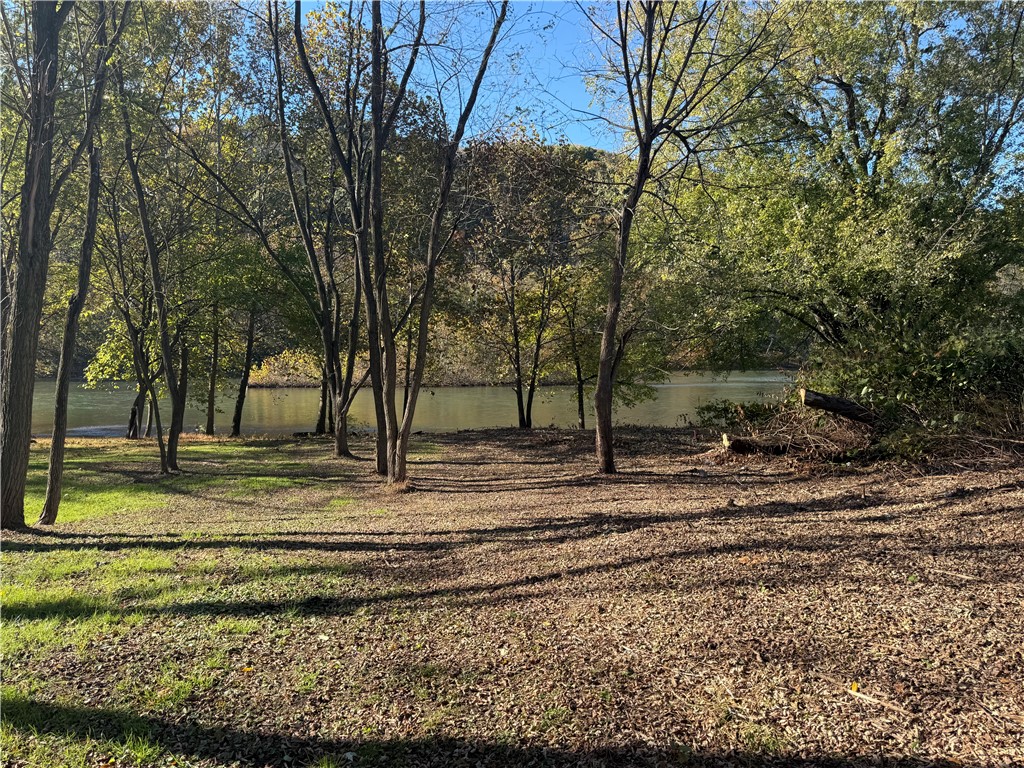 1207 & 1210 Wysocki Avenue — photo 1