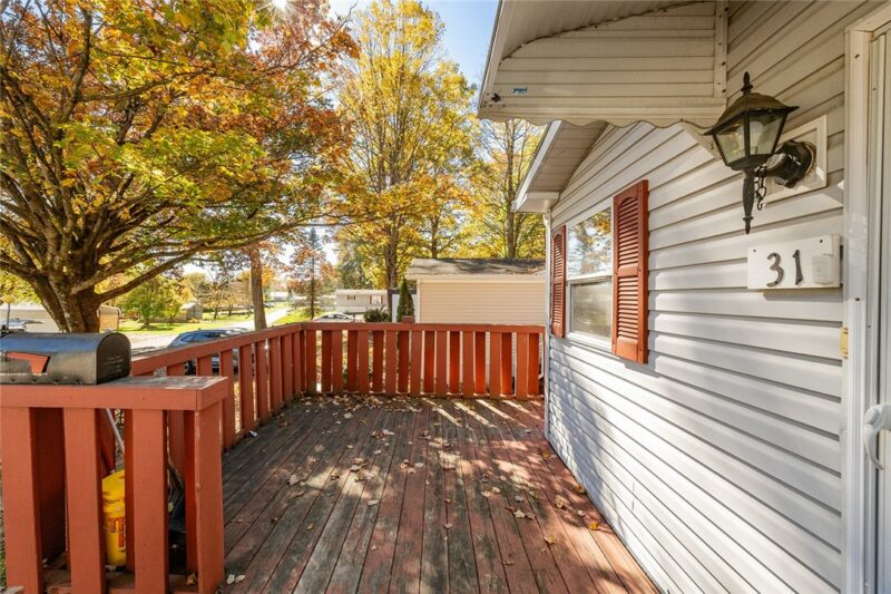 31 Emerald Dr — photo 5