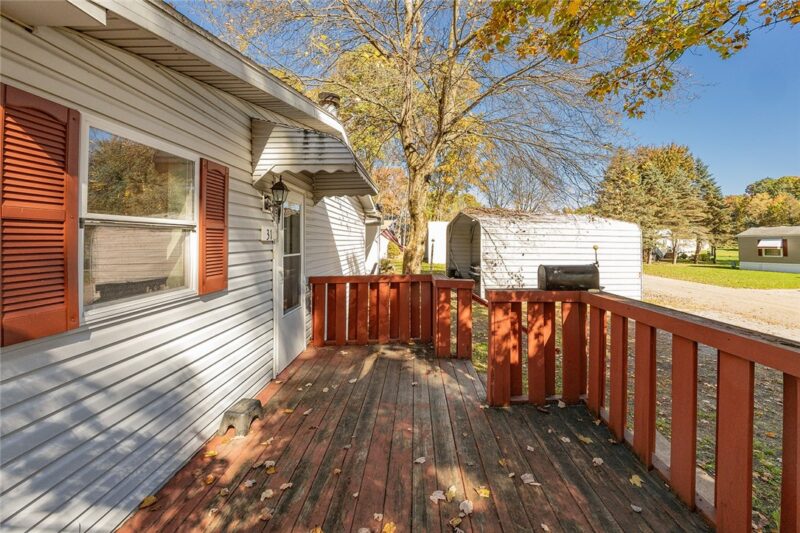 31 Emerald Dr — photo 7