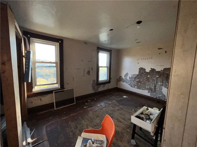 1515 Ridge Ave — photo 8