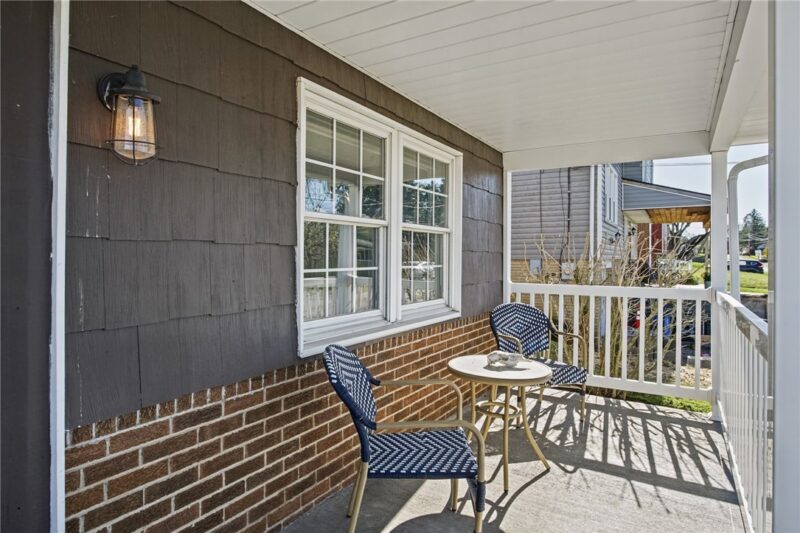 1414 Cochran Ave — photo 2