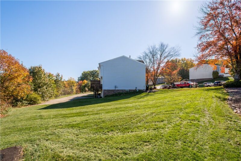 6360 Springhouse Place — photo 4