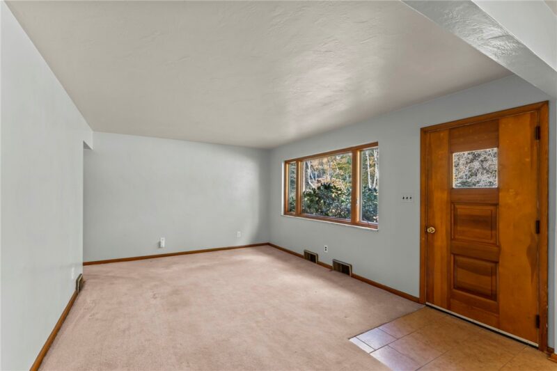 4186 Finleyville Elrama Road — photo 8