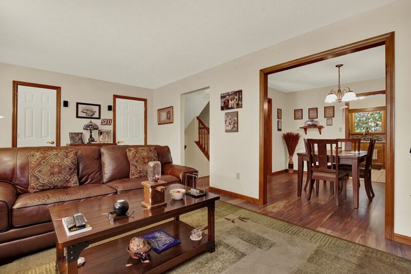 102 Unity Sq — photo 7