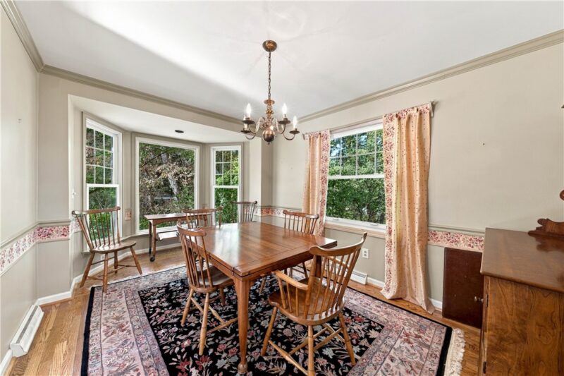 4360 Winchester Drive — photo 6