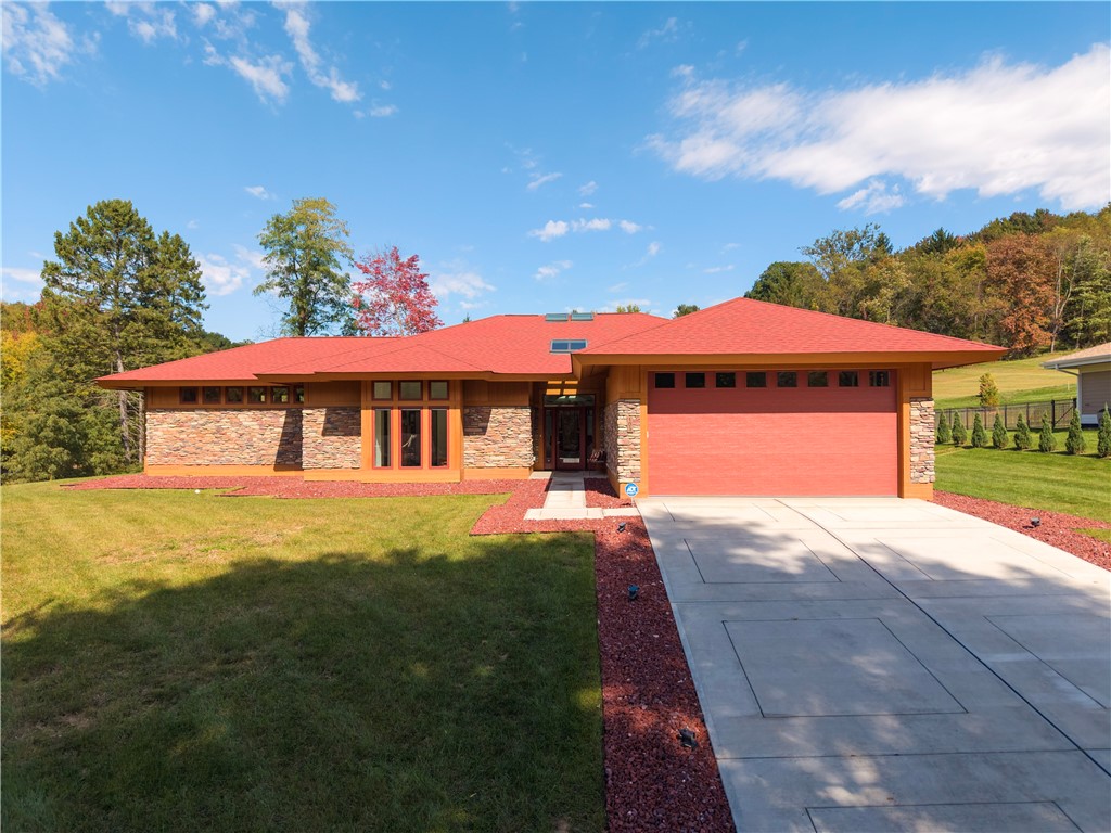 105 Warren — photo 1