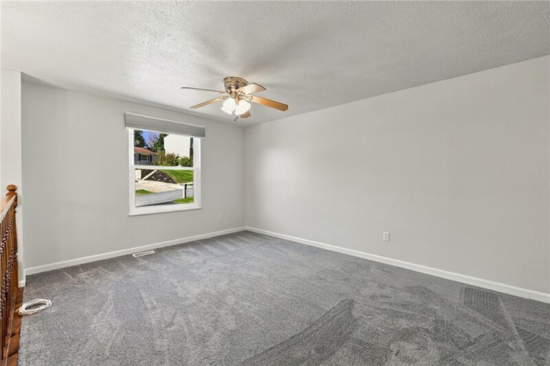 220 Glenmore Dr — photo 5