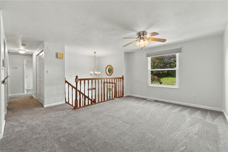 220 Glenmore Dr — photo 6