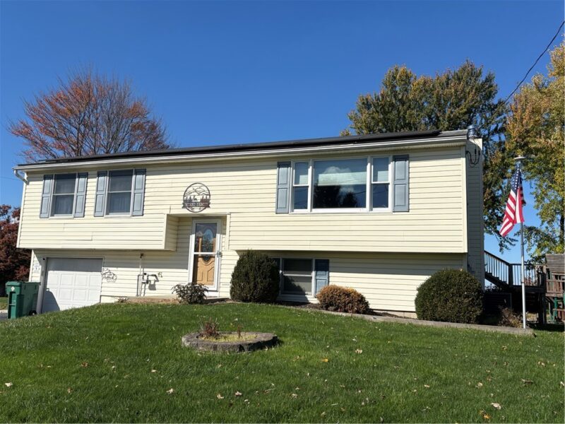 140 Cornell Dr — photo 2